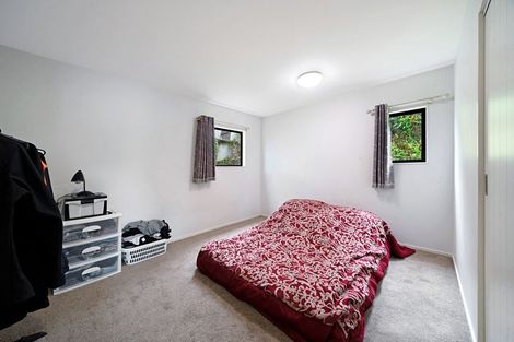 Photo of property in 27 Kohekohe Street, New Lynn, Auckland, 0600