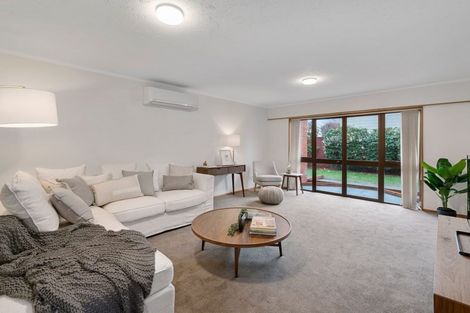 Photo of property in 3a Juniper Place, Burnside, Christchurch, 8053