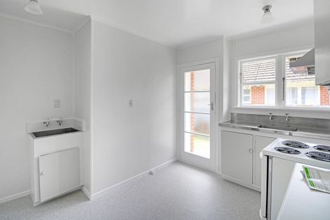 Photo of property in 3/1032 Fergusson Drive, Clouston Park, Upper Hutt, 5018
