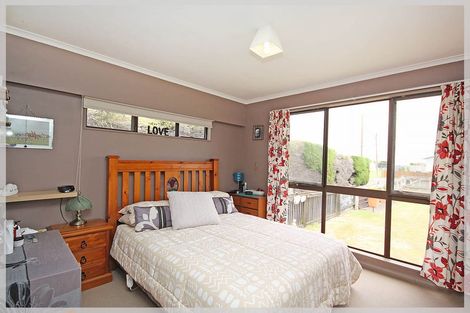 Photo of property in 47 Edinburgh Terrace, Foxton Beach, Foxton, 4815