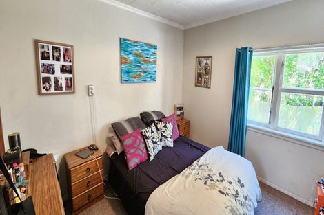 Photo of property in 238 Bridge Street, Eltham, 4322