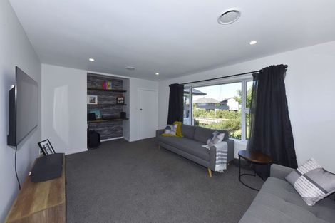 Photo of property in 22 Skerten Avenue, Hornby, Christchurch, 8042