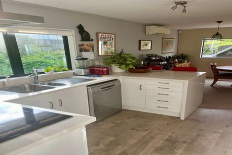 Photo of property in 2/3a City View Terrace, Birkenhead, Auckland, 0626