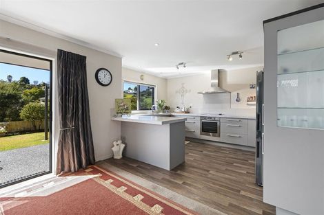 Photo of property in 142 Oteki Park Drive, Welcome Bay, Tauranga, 3112