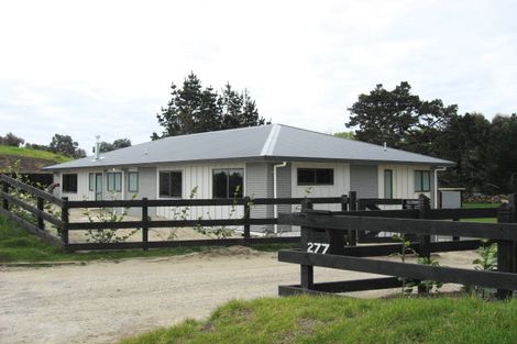Photo of property in 277 Mazengarb Road, Paraparaumu, 5032
