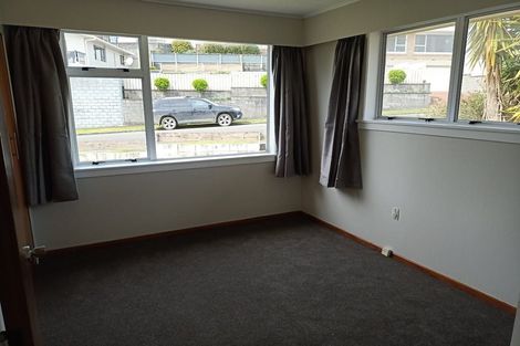 Photo of property in 25 Crownhill Street, Spotswood, New Plymouth, 4310