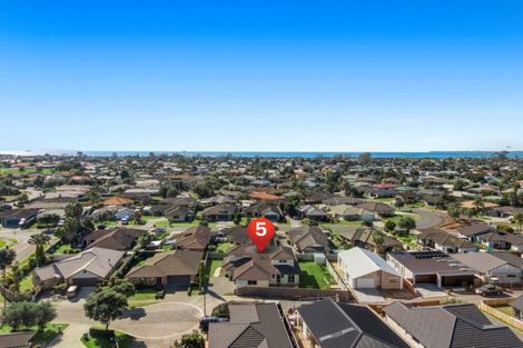 Photo of property in 5 Shire Place, Papamoa Beach, Papamoa, 3118