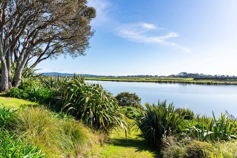 Photo of property in 16 Riverview Place, Waipu, 0582