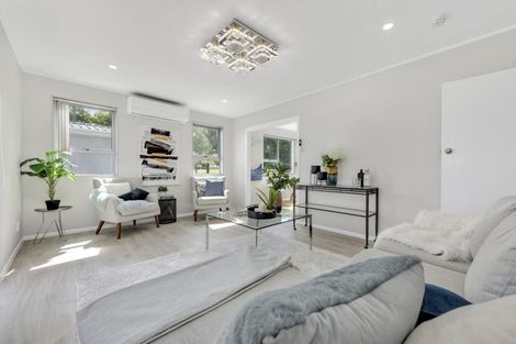 Photo of property in 118 Rowandale Avenue, Manurewa, Auckland, 2102