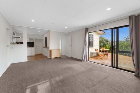 Photo of property in 43 Michael Road, Paraparaumu Beach, Paraparaumu, 5032