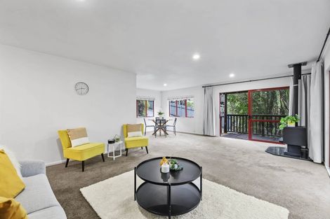 Photo of property in 15a Katrina Place, Massey, Auckland, 0614