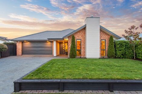 Photo of property in 16 Prebblewood Drive, Prebbleton, 7604