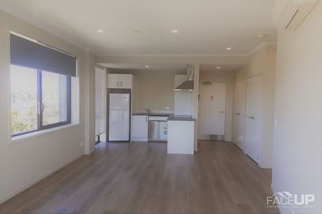 Photo of property in 2/22 Kerewhenua Crescent, Hobsonville, 0616