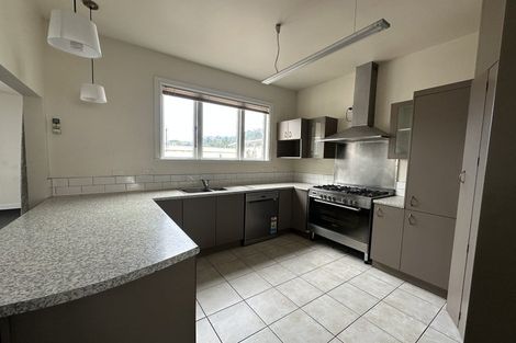 Photo of property in 11 Toru Street, Lyall Bay, Wellington, 6022