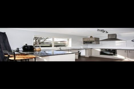 Photo of property in 12 Prado Drive, Pukekohe, 2120