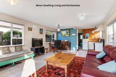 Photo of property in 6 Lillian Place, Orewa, 0931