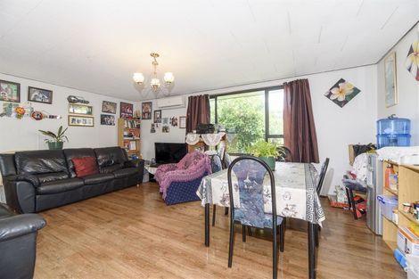 Photo of property in 12 Cameron Place, Ranui, Auckland, 0612