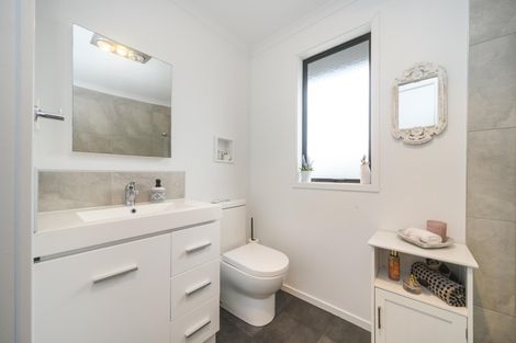 Photo of property in 6 Mercury Street, Milson, Palmerston North, 4414