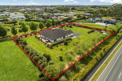 Photo of property in 6 Royal Ascot Drive, Papamoa Beach, Te Puke, 3187