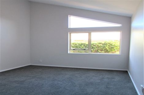 Photo of property in Miramar Villas, 3u5 Byron Street, Miramar, Wellington, 6022