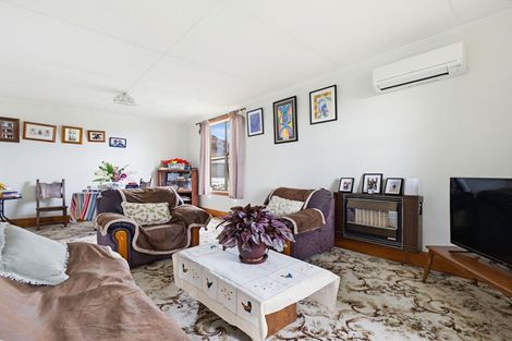 Photo of property in 176 Winchester Street, Levin, 5510