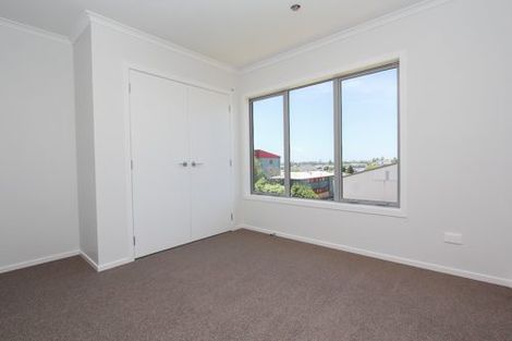 Photo of property in 13/19u Ruakiwi Road, Hamilton Lake, Hamilton, 3204