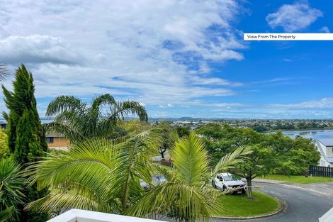 Photo of property in 18 Da Vinci Place, West Harbour, Auckland, 0618