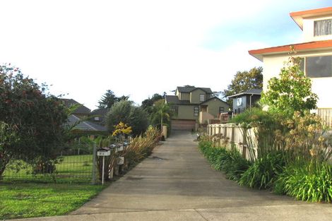 Photo of property in 21 Blethyn Place, Te Atatu South, Auckland, 0610