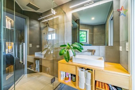 Photo of property in 9 Mulberry Street, Maungaraki, Lower Hutt, 5010
