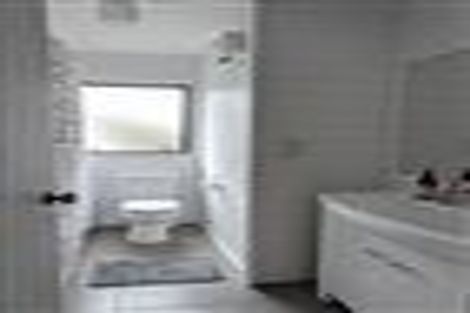 Photo of property in 7 Fernbird Place, Massey, Auckland, 0614