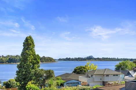 Photo of property in 3 Rangataua Street, Welcome Bay, Tauranga, 3112