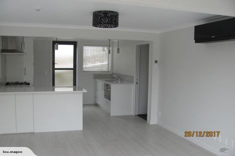 Photo of property in 12 Meadowvale Avenue, Forrest Hill, Auckland, 0620