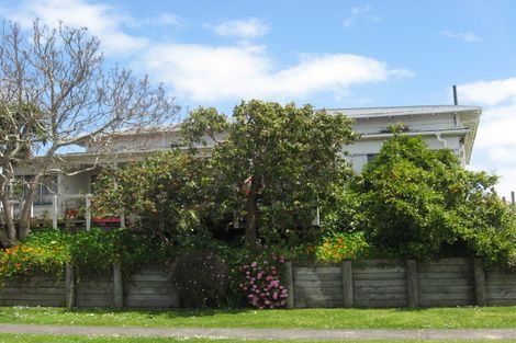 Photo of property in 227 Finlayson Avenue, Clendon Park, Auckland, 2103