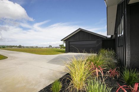 Photo of property in 75 Kaipara Portage Road, Riverhead, 0820