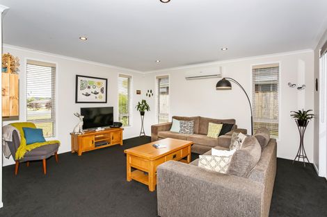 Photo of property in 53 Westmuir Crescent, Pokeno, 2402