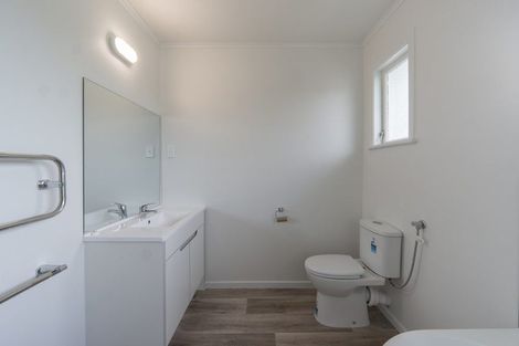 Photo of property in 22 Poaka Avenue, Dinsdale, Hamilton, 3204