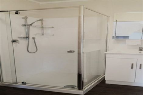 Photo of property in 23 Rembrandt Avenue, Tawa, Wellington, 5028