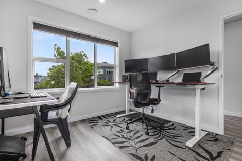 Photo of property in 44 Karearea Avenue, Kenepuru, Porirua, 5022