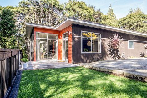 Photo of property in 196a Old Titirangi Road, Titirangi, Auckland, 0604