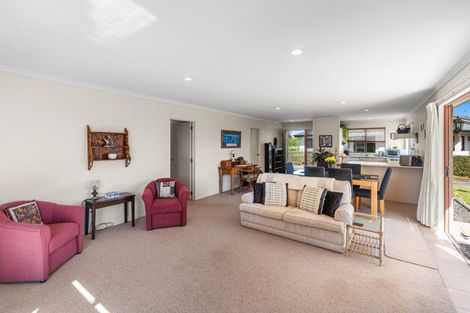 Photo of property in Cotswold Court, 2/8 Cheyne Road, Pyes Pa, Tauranga, 3112