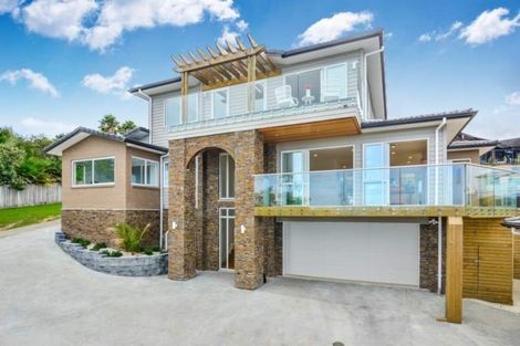 Photo of property in 32 Ngahere Views, Orewa, 0931