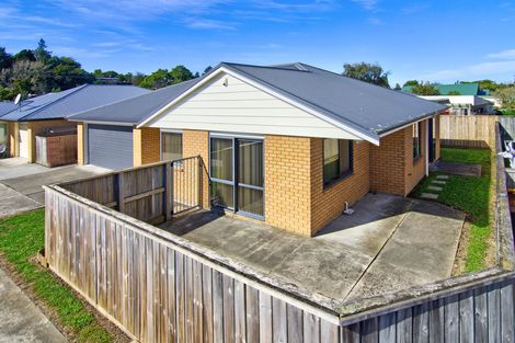 Photo of property in 85a Oxford Street, Tawa, Wellington, 5028