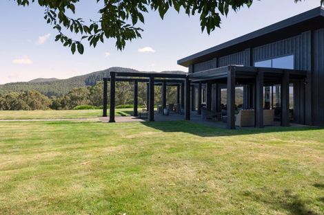 Photo of property in 122 Hitiri Road, Kinloch, Taupo, 3377