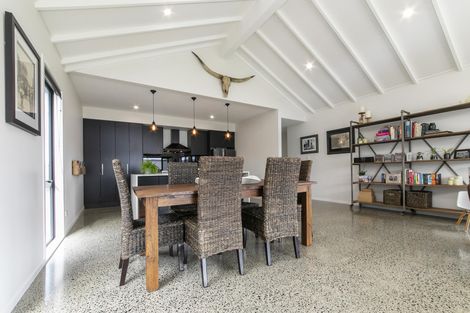 Photo of property in 75 Kaipara Portage Road, Riverhead, 0820