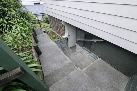 Photo of property in 1/13 Target Road, Totara Vale, Auckland, 0629