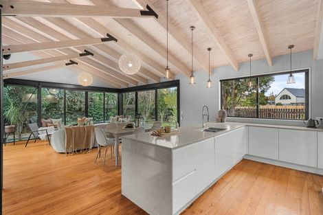 Photo of property in 25 Landsdowne Terrace, Cashmere, Christchurch, 8022