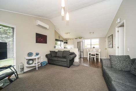 Photo of property in 6 Mercury Street, Milson, Palmerston North, 4414