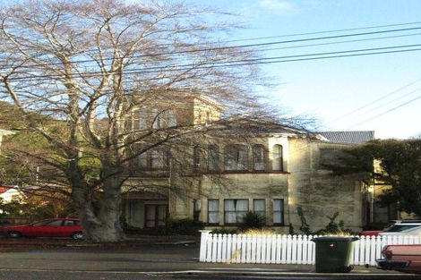 Photo of property in 180 Queen Street North, North Dunedin, Dunedin, 9016