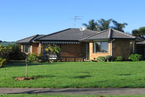 Photo of property in 94 Landing Drive, Albany, Auckland, 0632