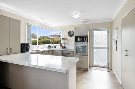 Photo of property in 145 Mangorei Road, Merrilands, New Plymouth, 4312